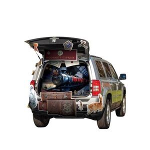 NWT Harry Potter 24” Wizarding World Treat Your Trunk Decorative Prop Kit